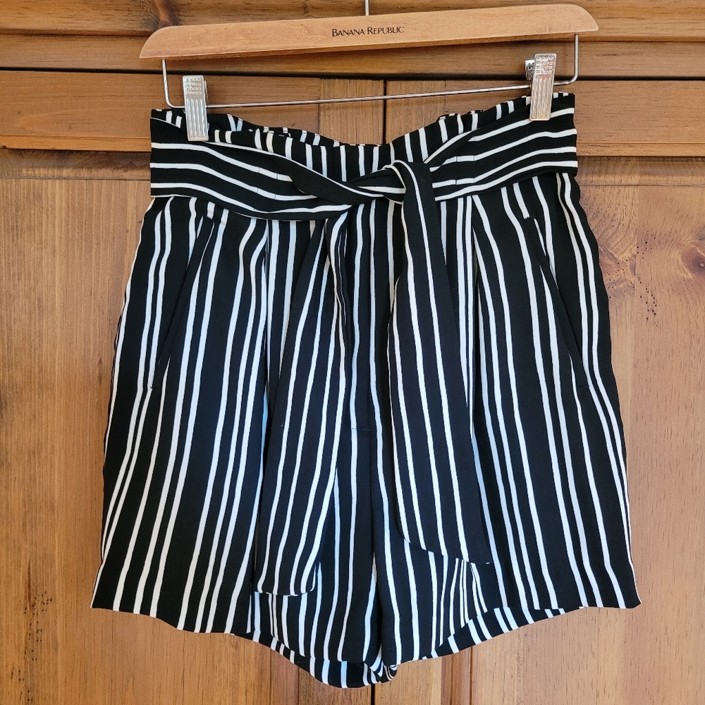 H&M Striped Tie Shorts